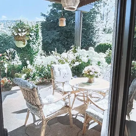 Pieschl Apartment